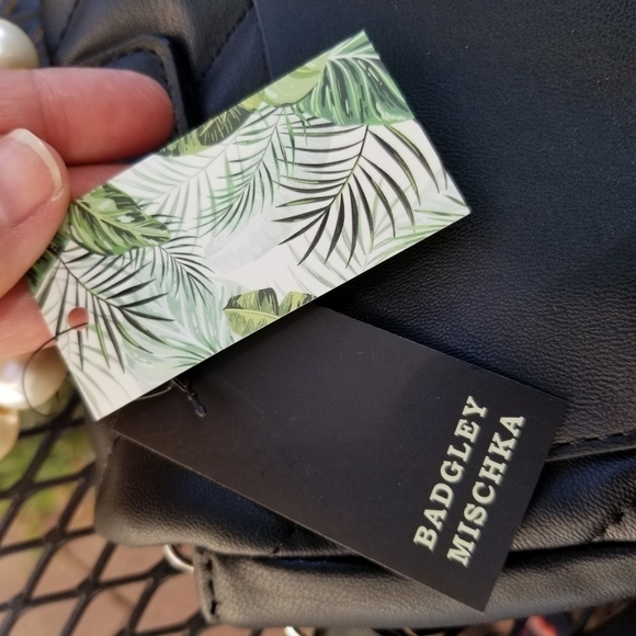 NWT Badgley Mischka clutch bag with pearl handle - Picture 5 of 11